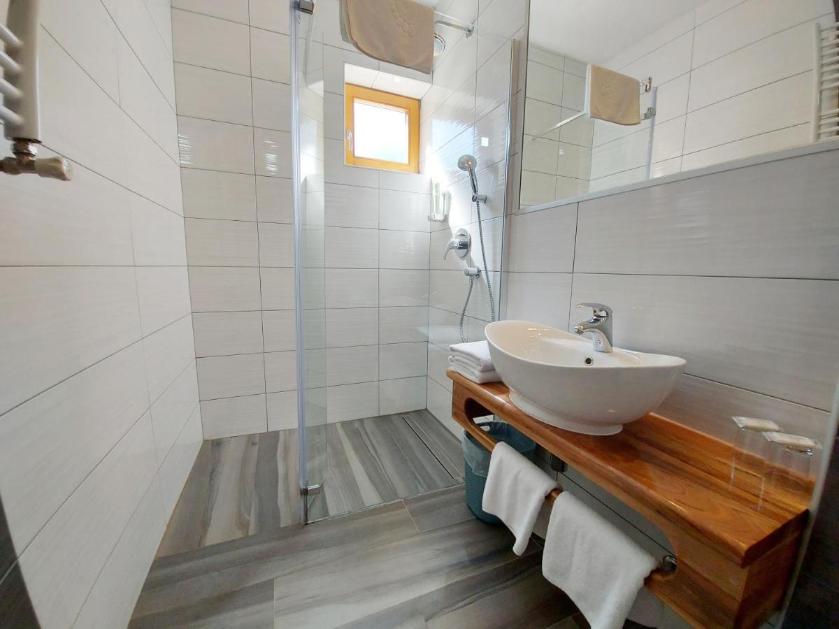 Plitvice Etno House II Bed & Breakfast Jezerce Exterior foto